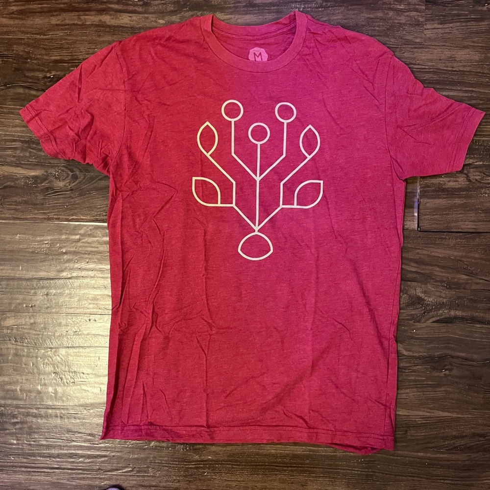 Woven Red tee with artist design medium